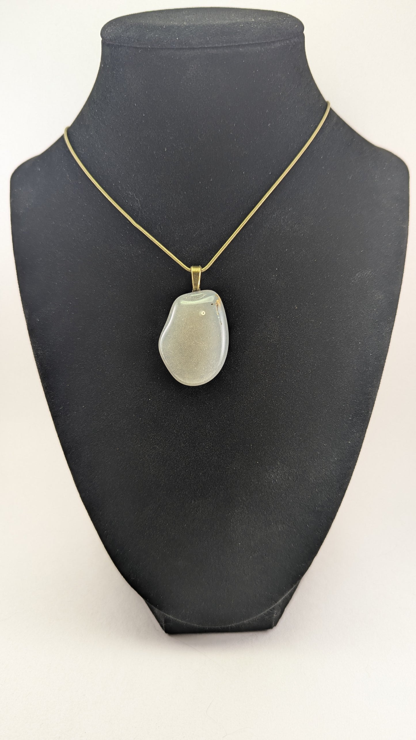 Textured Tube-Artifact Cloudy Quartz Pendant Necklace