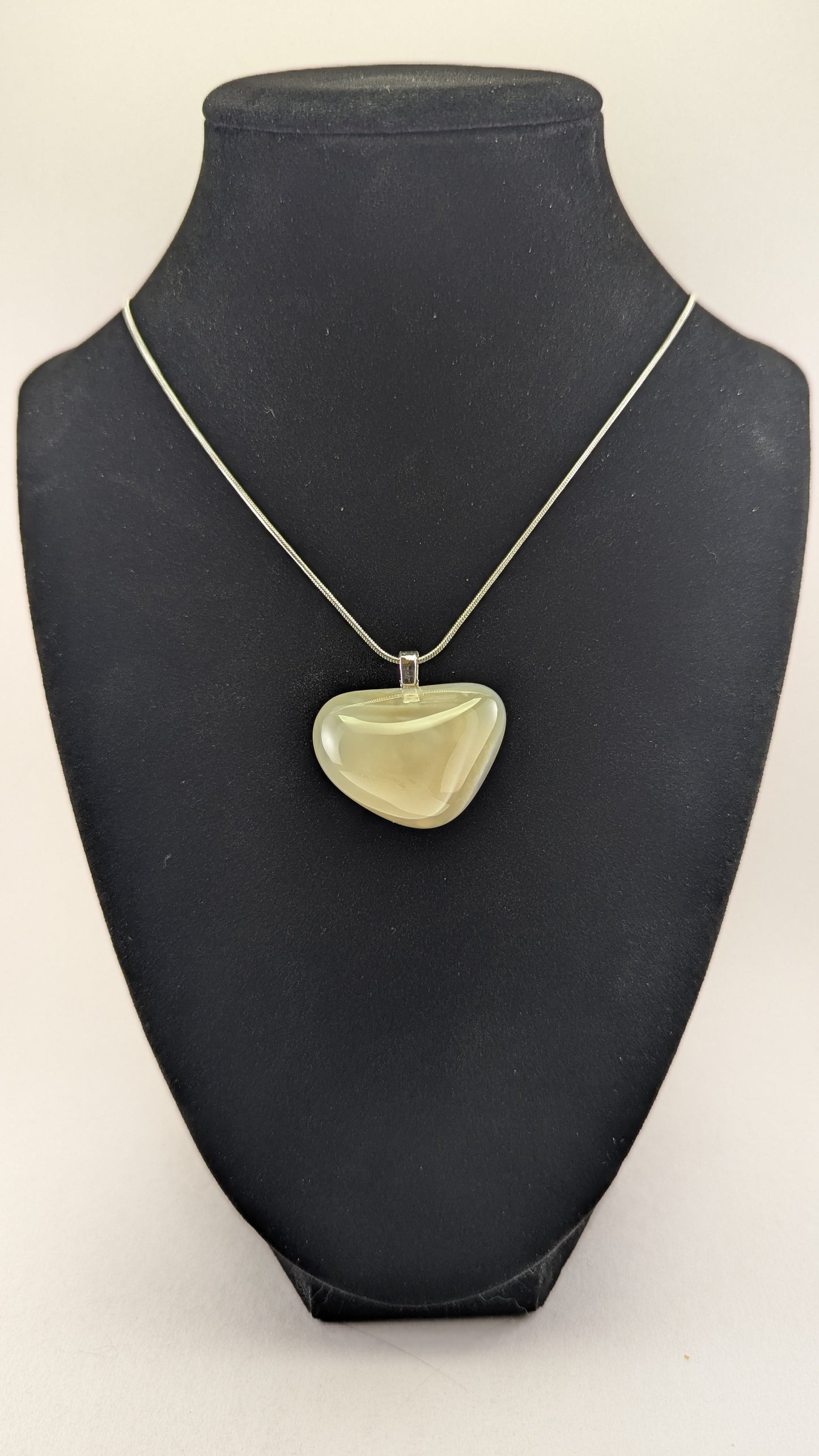 Cloudy Agate Pendant
